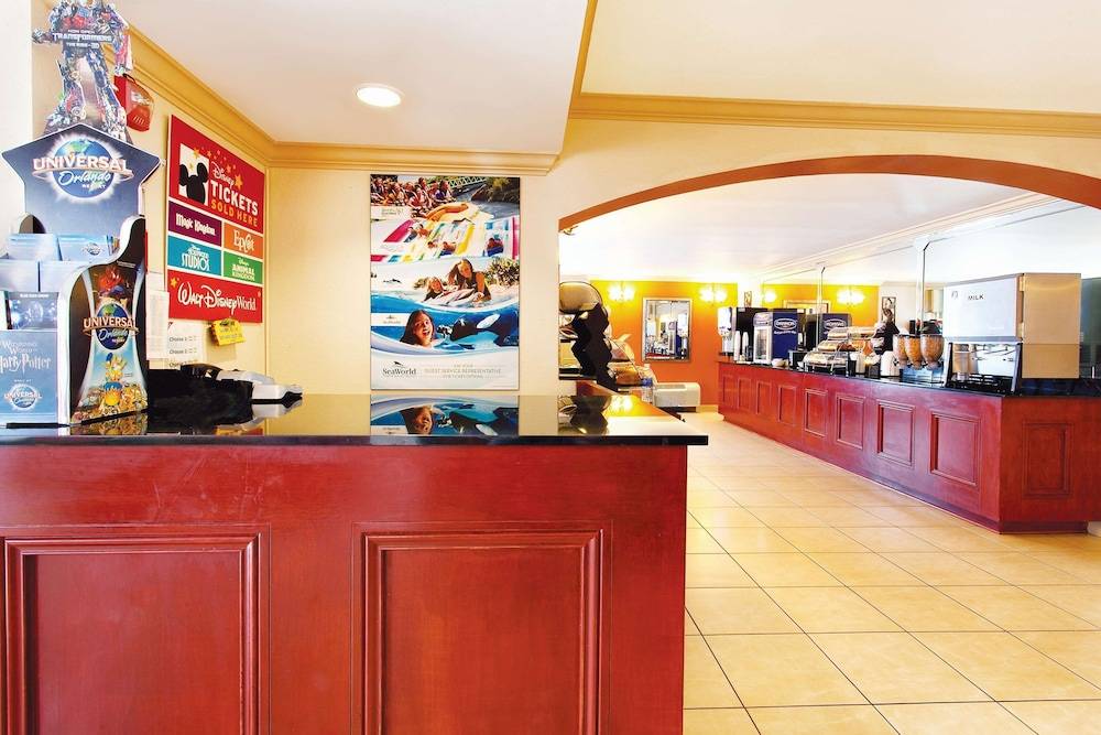 La Quinta Inn by Wyndham Orlando International Drive North 2