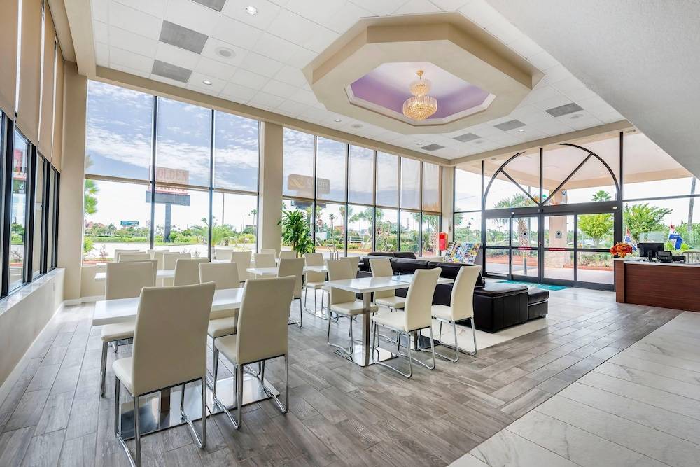 Quality Inn & Suites Kissimmee near Main Gate 2