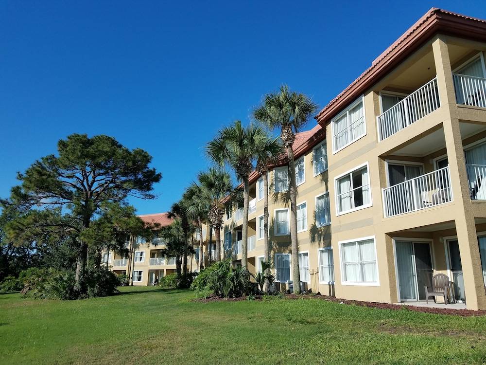 Parc Corniche Condominium Suites 1