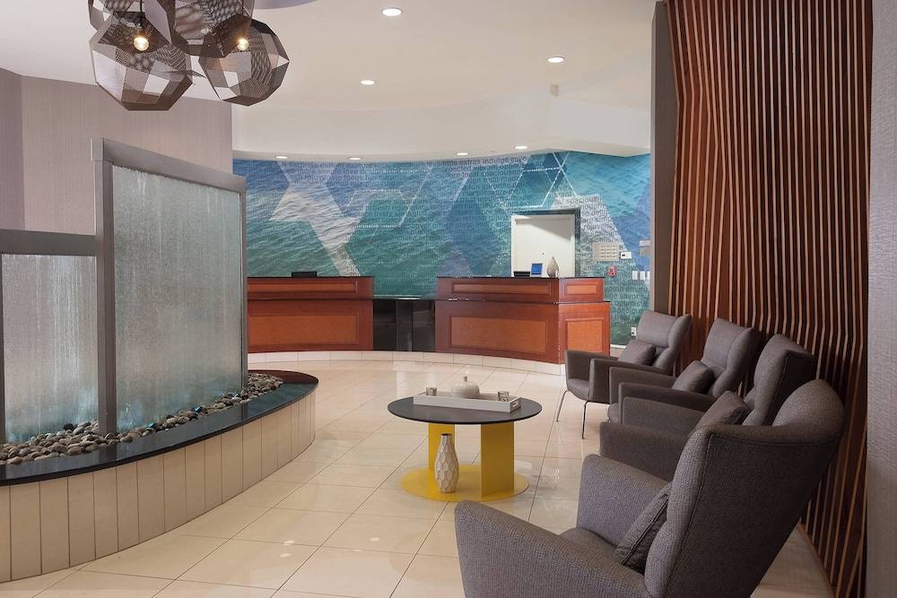 SpringHill Suites Orlando Airport 2