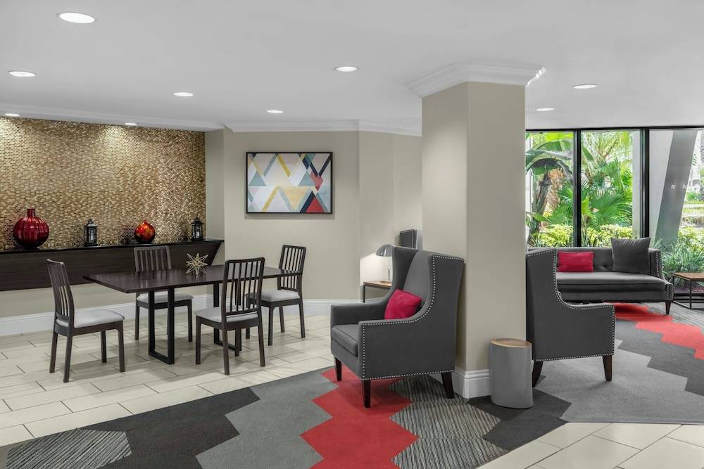 Four Points by Sheraton Orlando International Drive 2