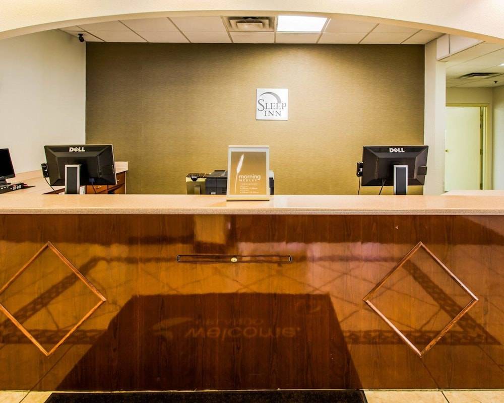 Sleep Inn & Suites Orlando International Airport 2