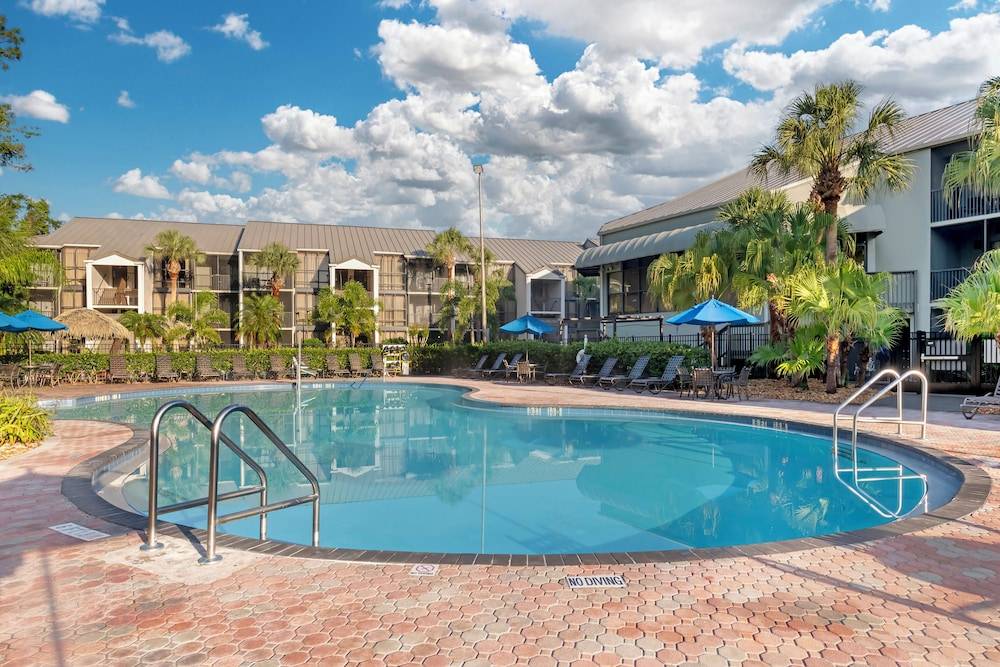 Parkway International Resort by Coolvacay 1