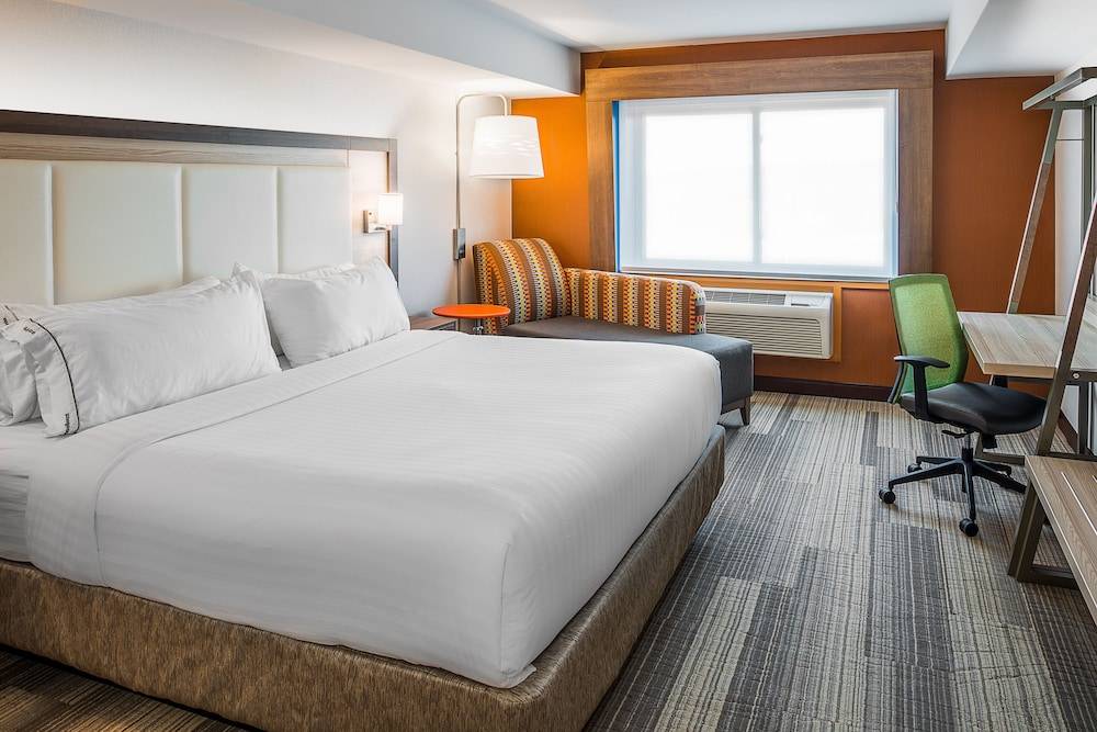 Holiday Inn Express & Suites S LAKE BUENA VISTA by IHG 2