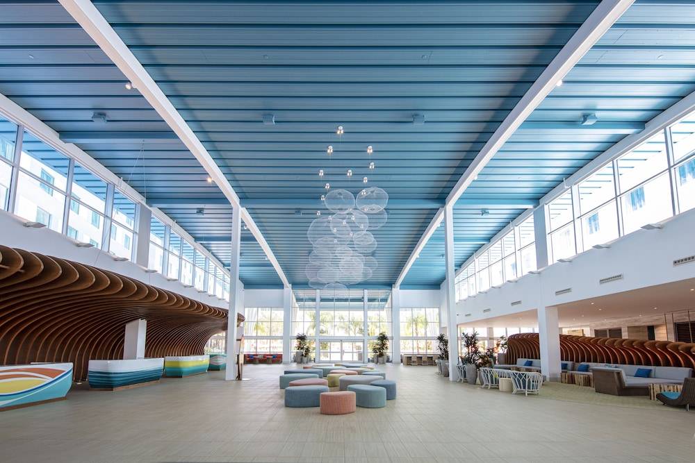 Universal's Endless Summer Resort - Surfside Inn and Suites 2