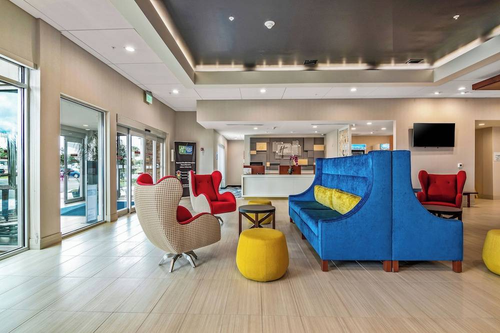 Holiday Inn Express & Suites ORLANDO - LAKE BUENA VISTA by IHG 2