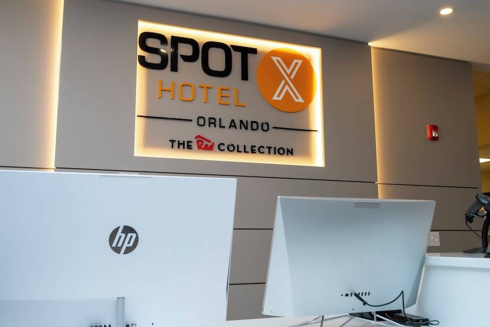 SPOT X Hotel Orlando Intl Dr by The Red Collection 2