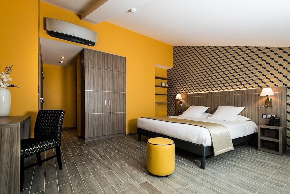 Unique Hôtel Résidence & Spa 1
