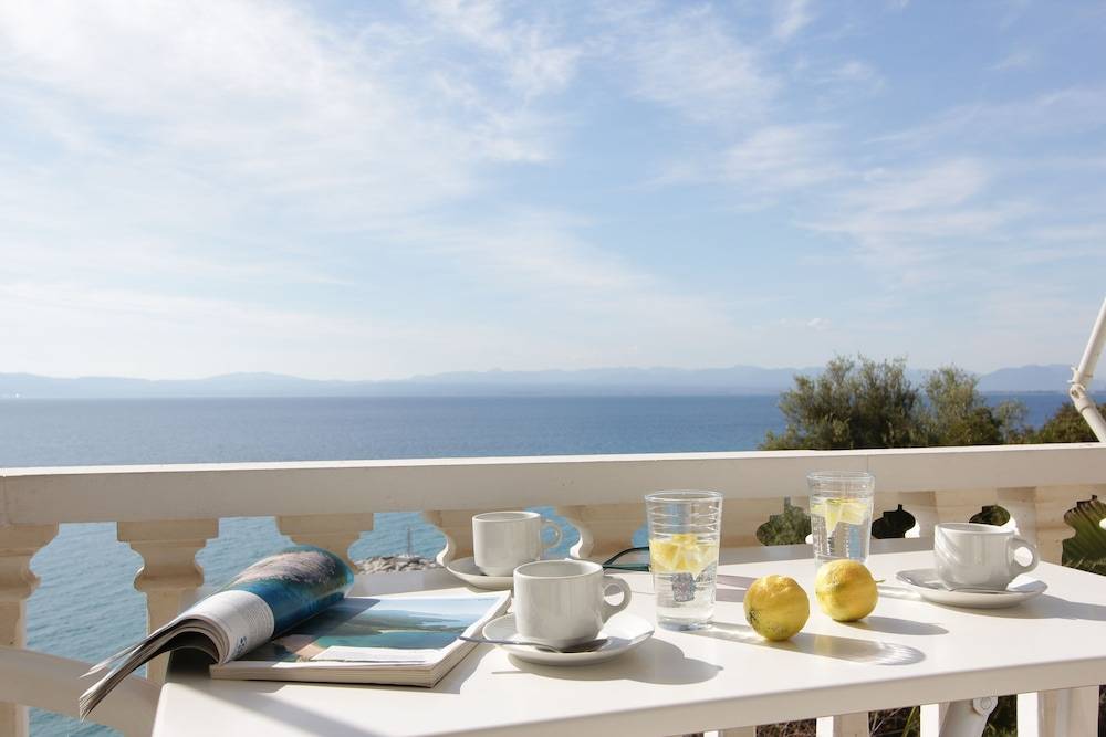 Apollon Apartments 1