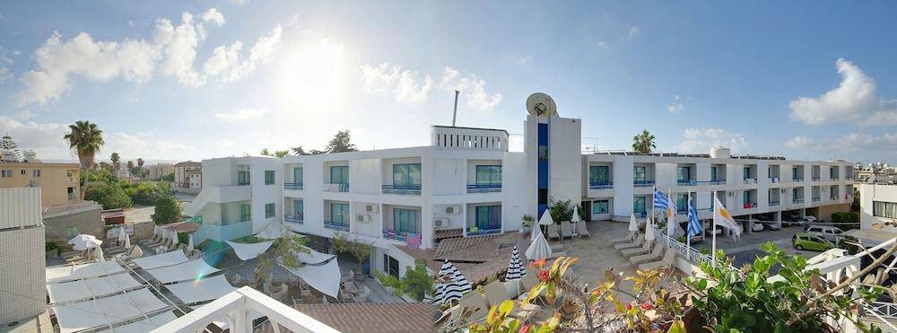Nereus Hotel 1