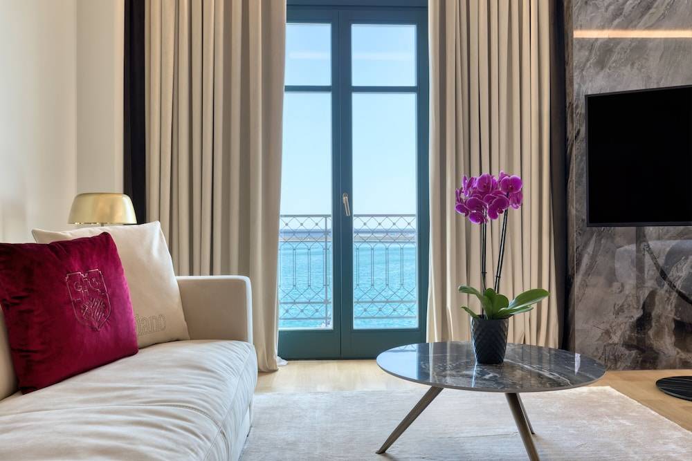 Grand Hotel Kalamata 1