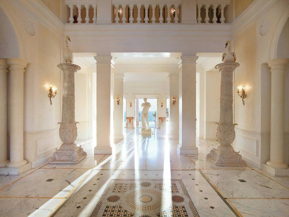 Mandola Rosa, A Resort to Live 2
