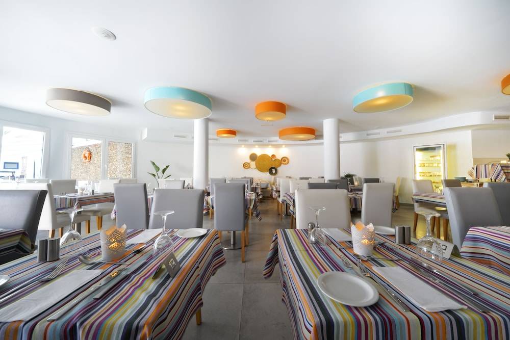 Aqua Suites 2