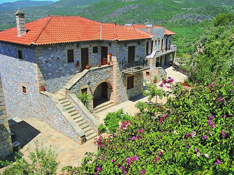 Vardia Hotel 1