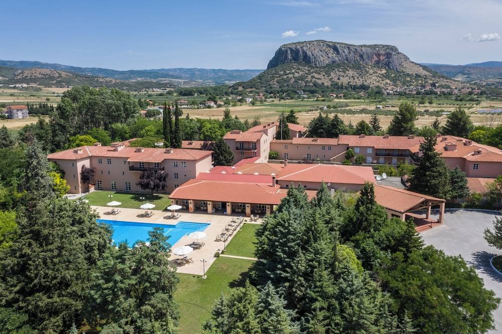 Amalia Hotel Meteora 1