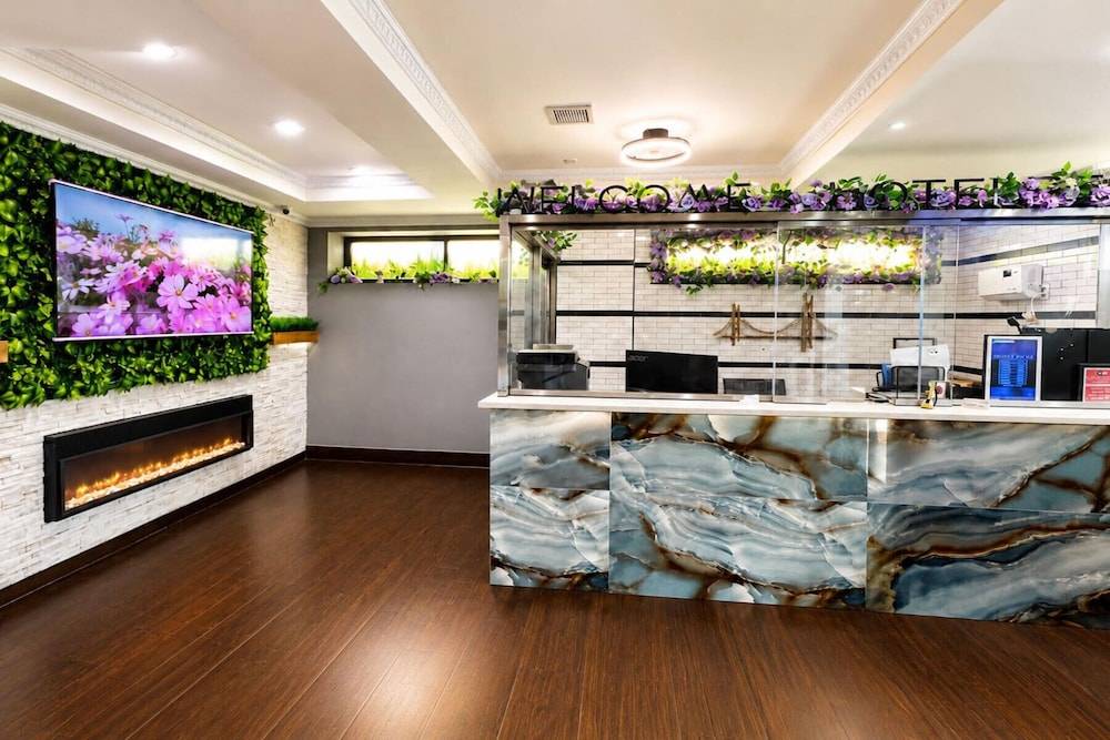 Hotel Pergola Jamaica JFK 2