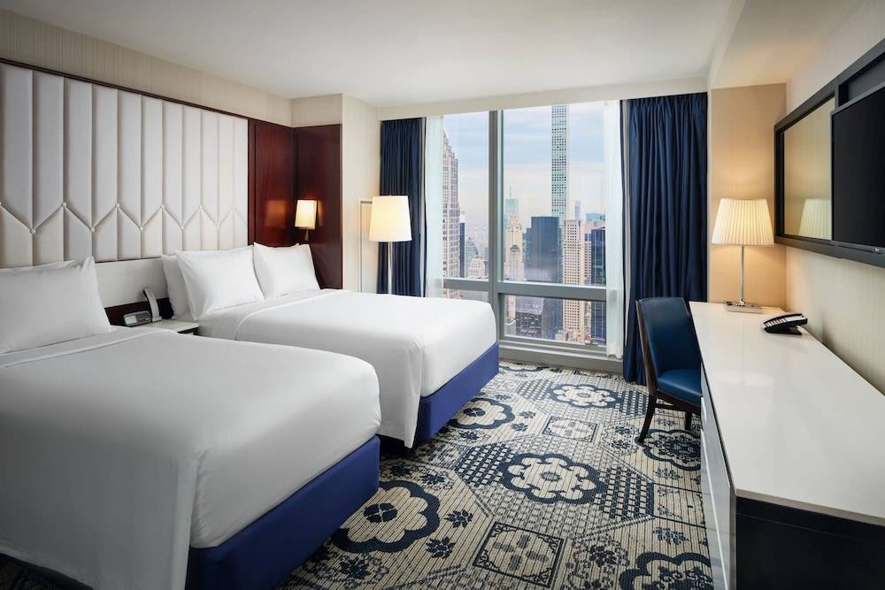 Residence Inn by Marriott New York Manhattan/Central Park 1