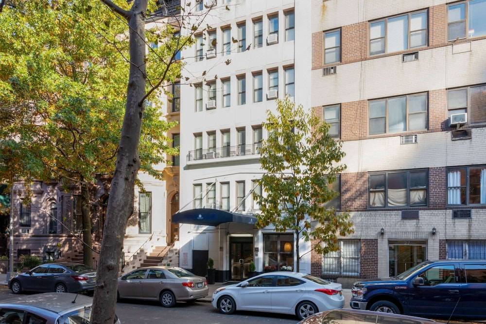 La Quinta by Wyndham New York City Central Park 1