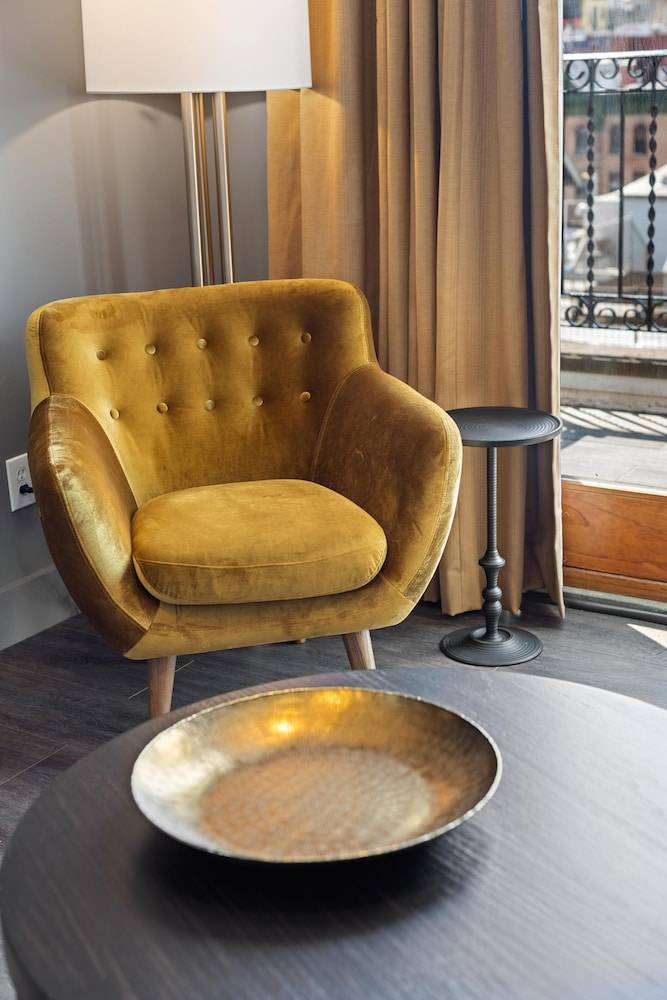 The Historic Blue Moon Hotel - NYC 2