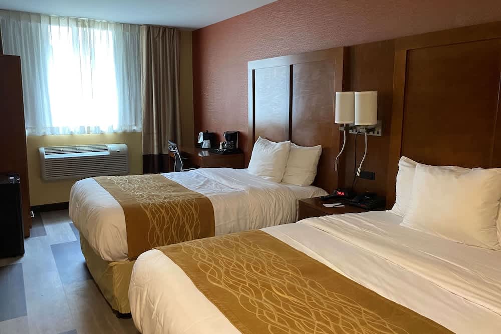 Ramada by Wyndham New York Times Square West 1