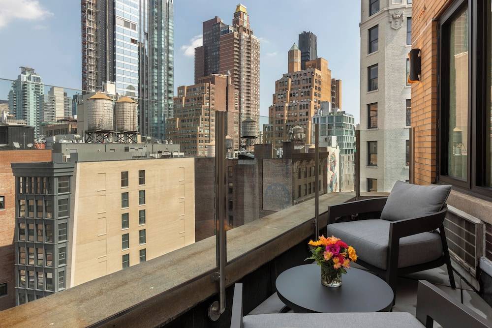 Broadway Plaza Hotel 1