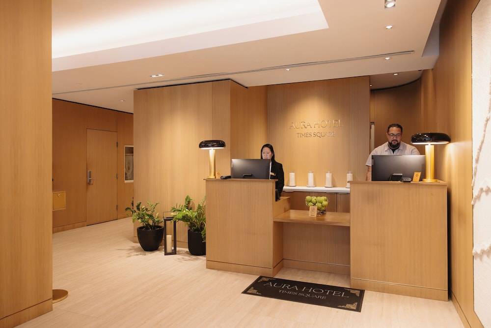 Aura Hotel Times Square 2