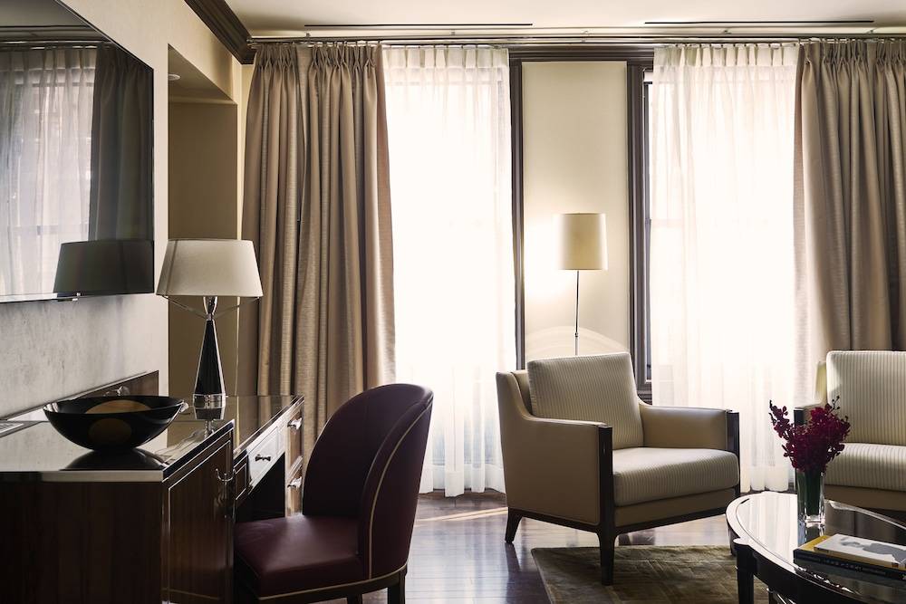 The Iroquois Times Square, a Small Luxury Hotel 1