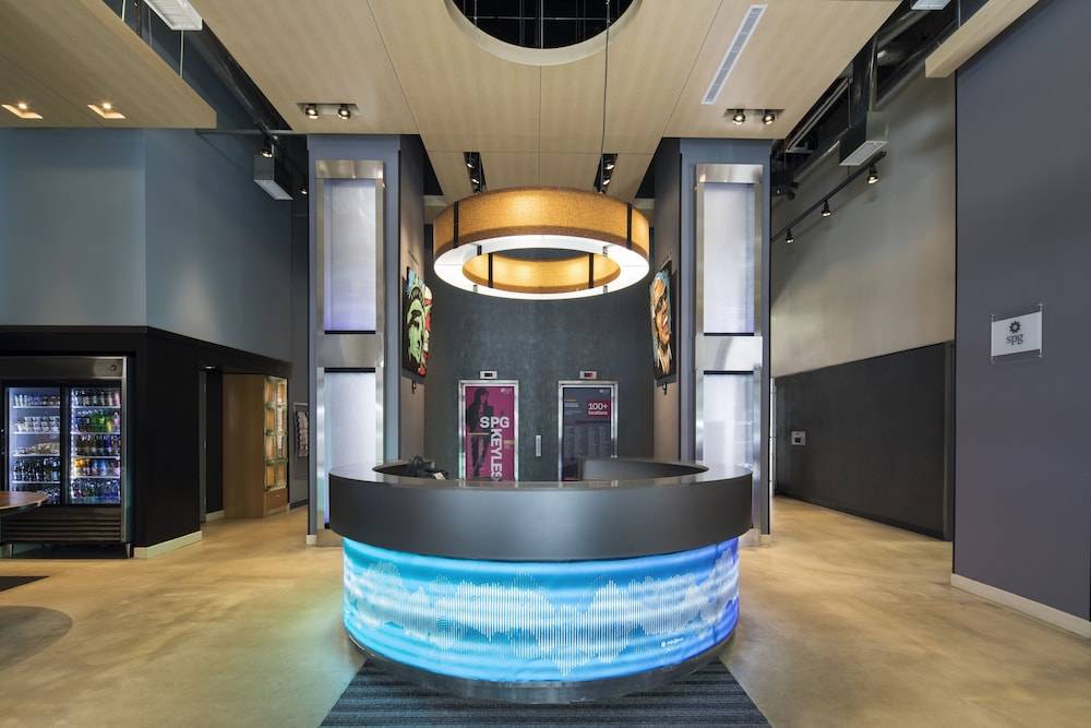 Aloft by Marriott Manhattan Downtown - Financial District 2