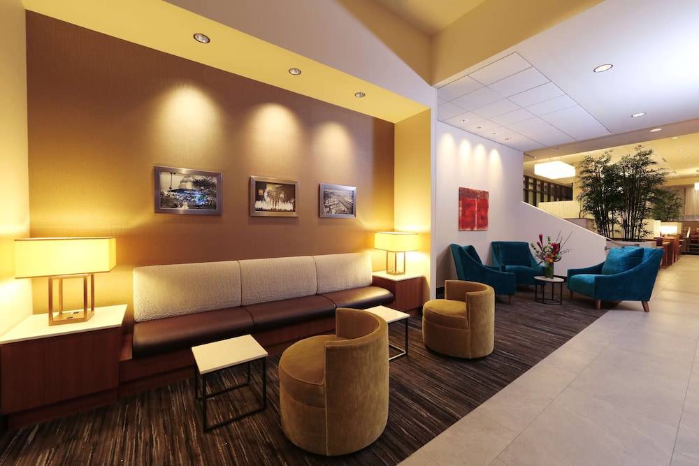 Hyatt Place Flushing/LGA Airport 2