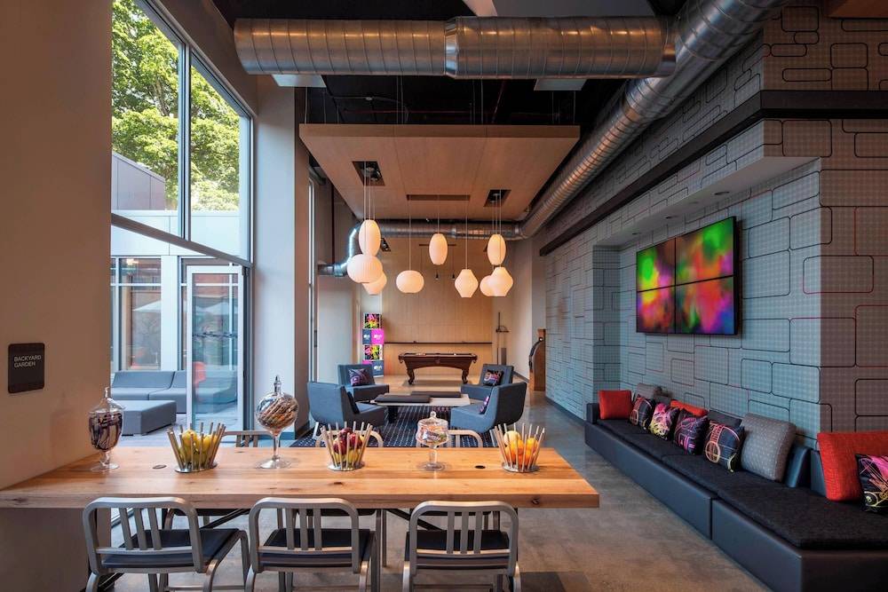 Aloft by Marriott Long Island City-Manhattan View 2