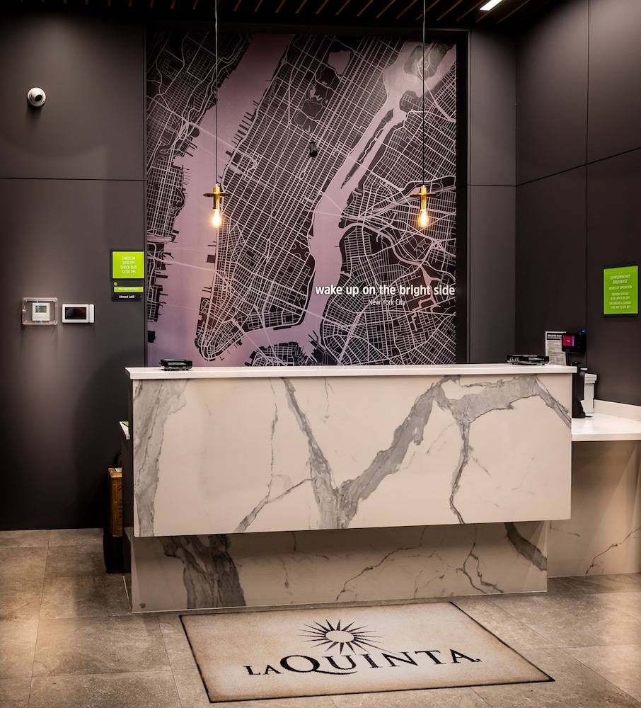 La Quinta by Wyndham Time Square South 2