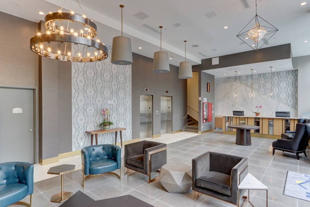 Microtel Inn by Wyndham Long Island City 2