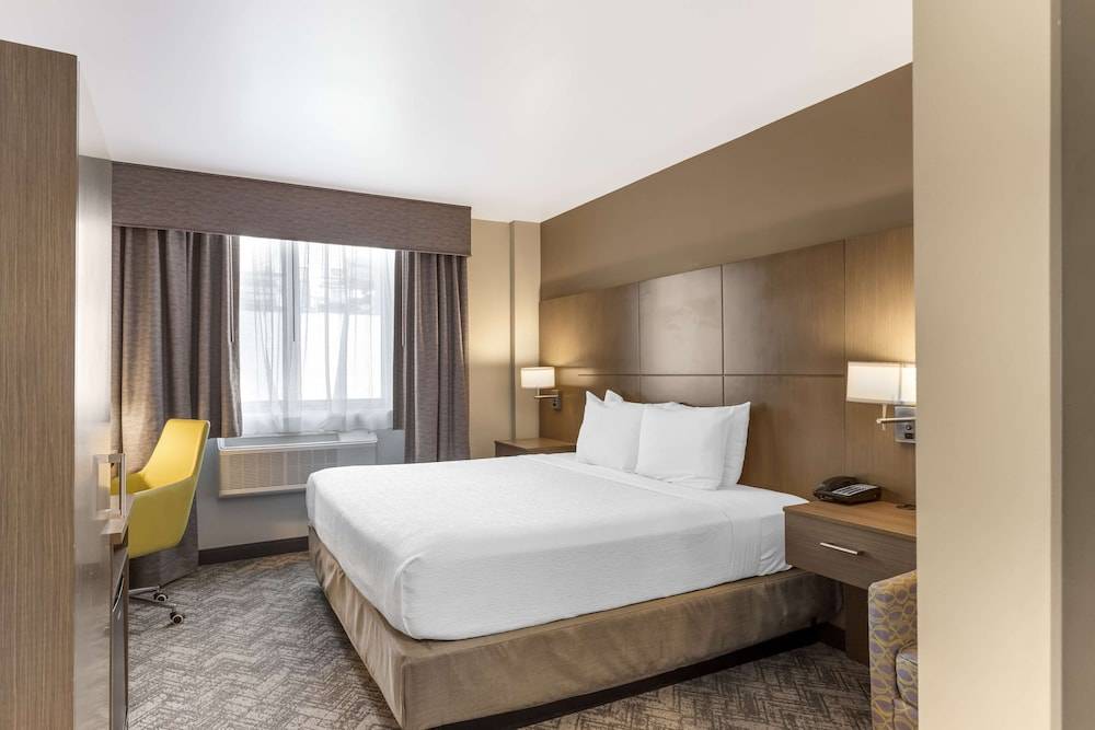 Best Western Brooklyn-Coney Island Inn 1