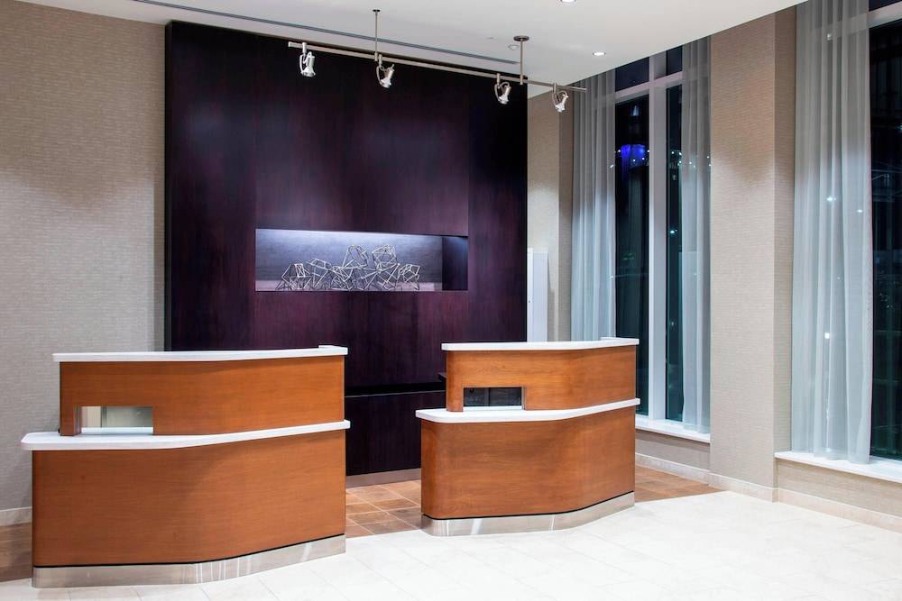 Courtyard by Marriott New York Queens/Fresh Meadows 2