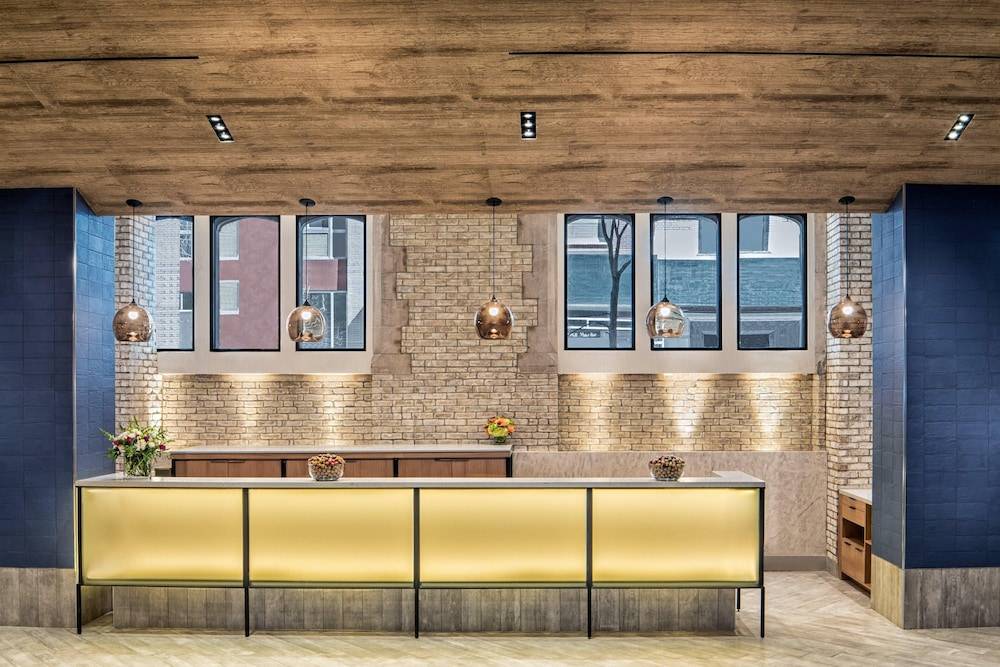 Fairfield Inn & Suites by Marriott New York Manhattan/Times Square South 2