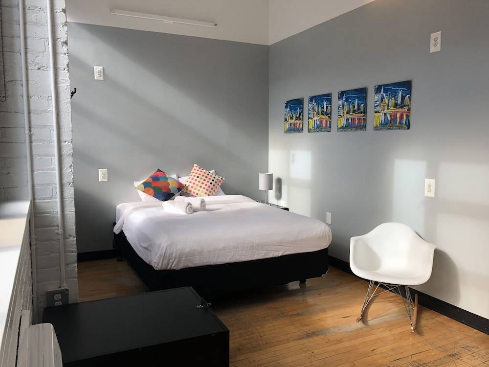 The Local NY Hostel 1