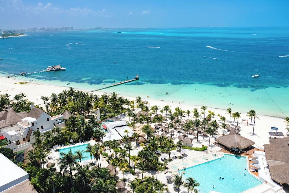 InterContinental Hotels PRESIDENTE CANCUN RESORT by IHG 1