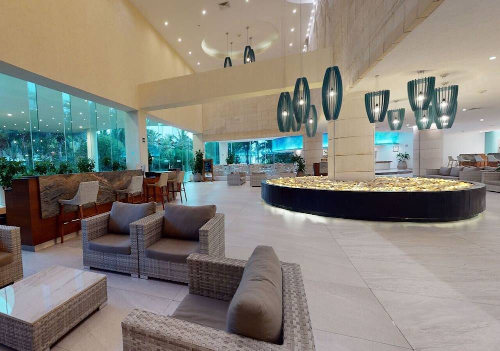 Park Royal Beach Cancun - All Inclusive 2