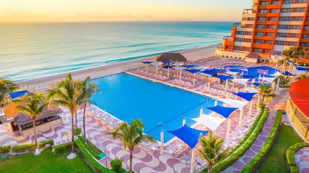 Crown Paradise Club Cancun - All Inclusive 1