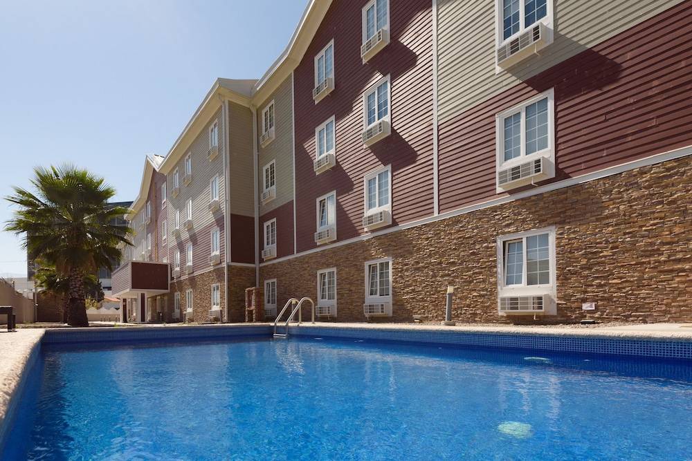 Extended Suites Cancun Cumbres 1