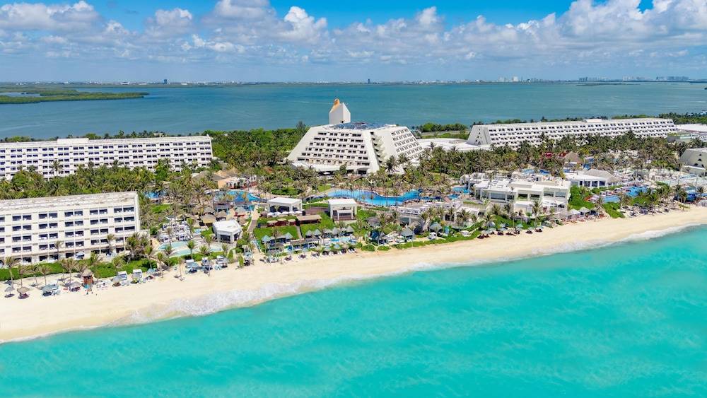 The Grand Oasis Cancun - All Inclusive 1