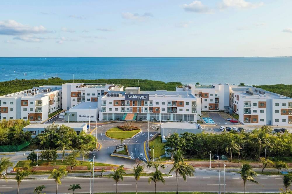 Residence Inn by Marriott Cancun Hotel Zone 1