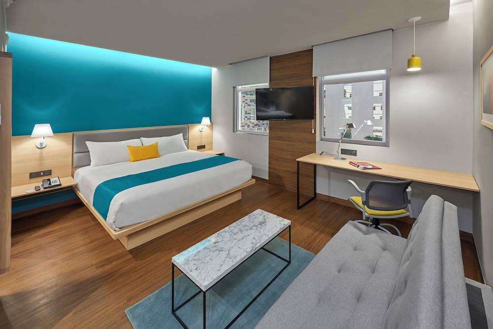 City Express Plus by Marriott Cancun Aeropuerto Riviera 1