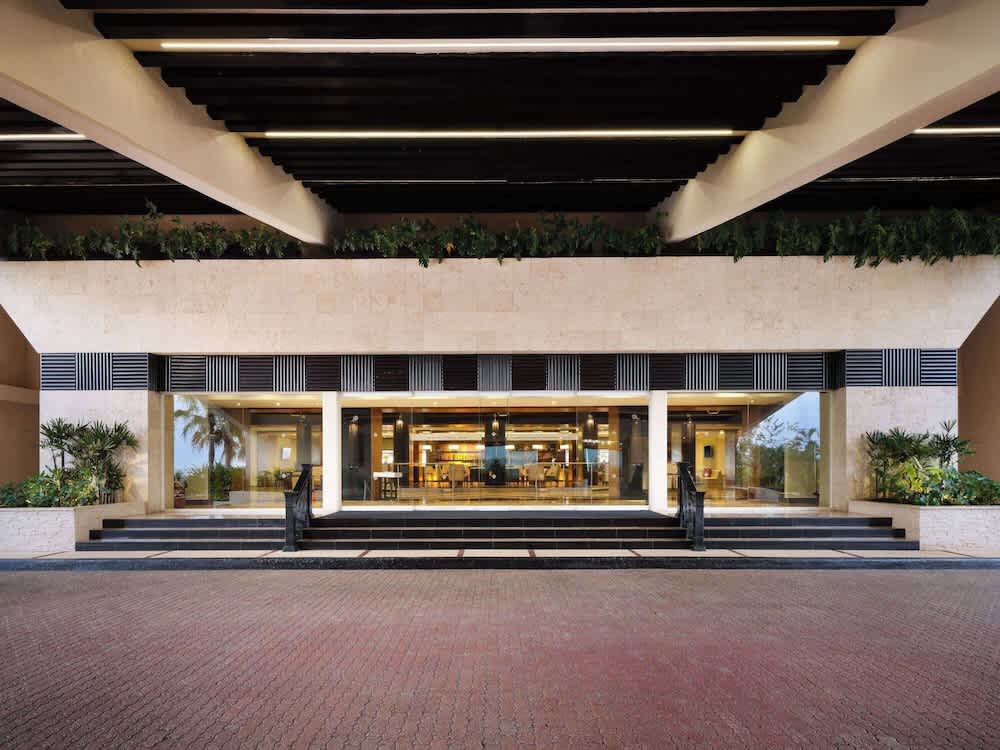 Wyndham Grand Cancun All Inclusive Resort & Villas 2