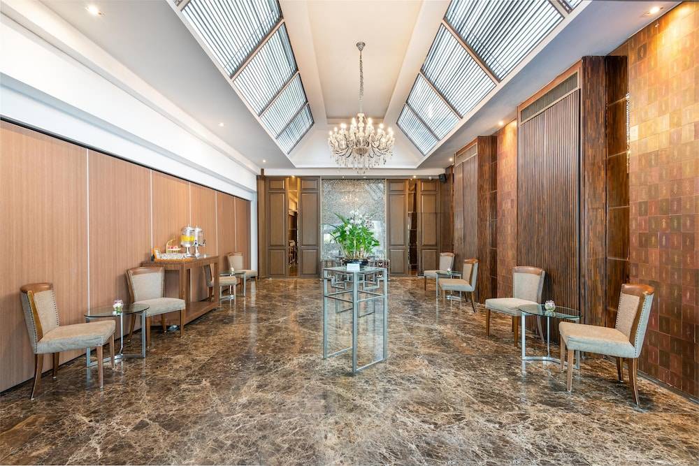 Radisson Suites Bangkok Sukhumvit 2