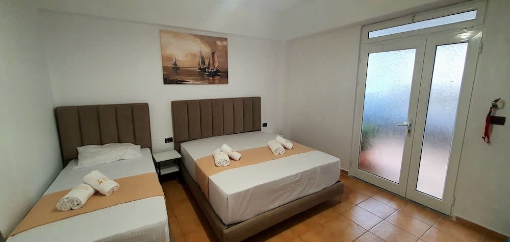 Hotel de Ksamil 2