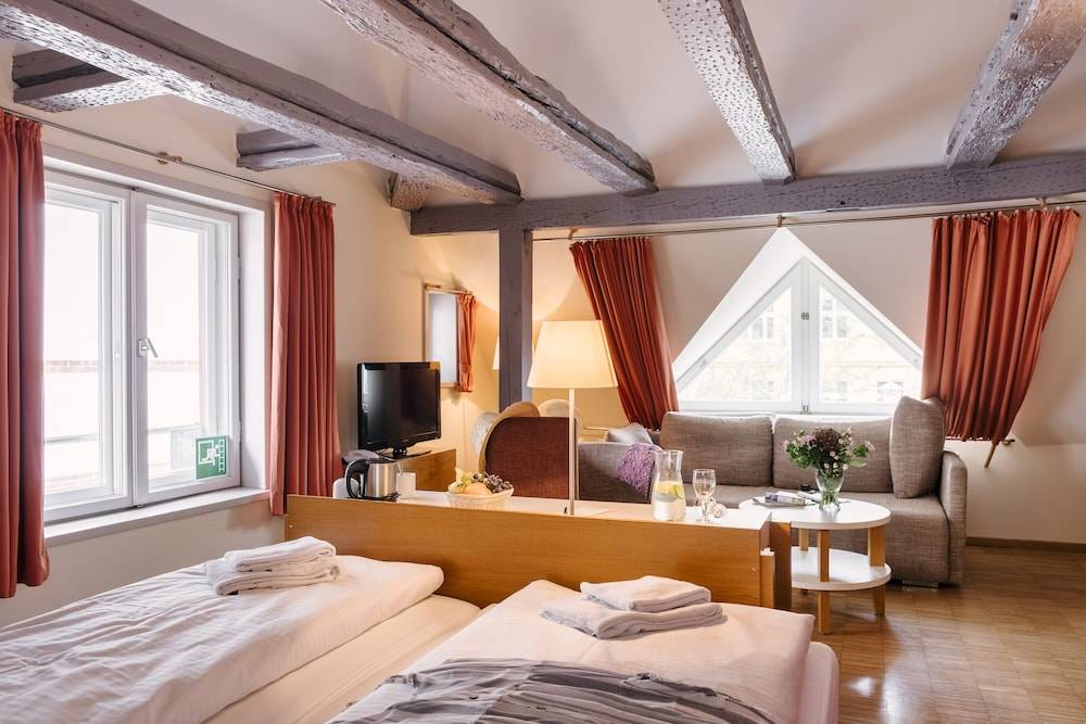 Hotel am Jungfernstieg 1