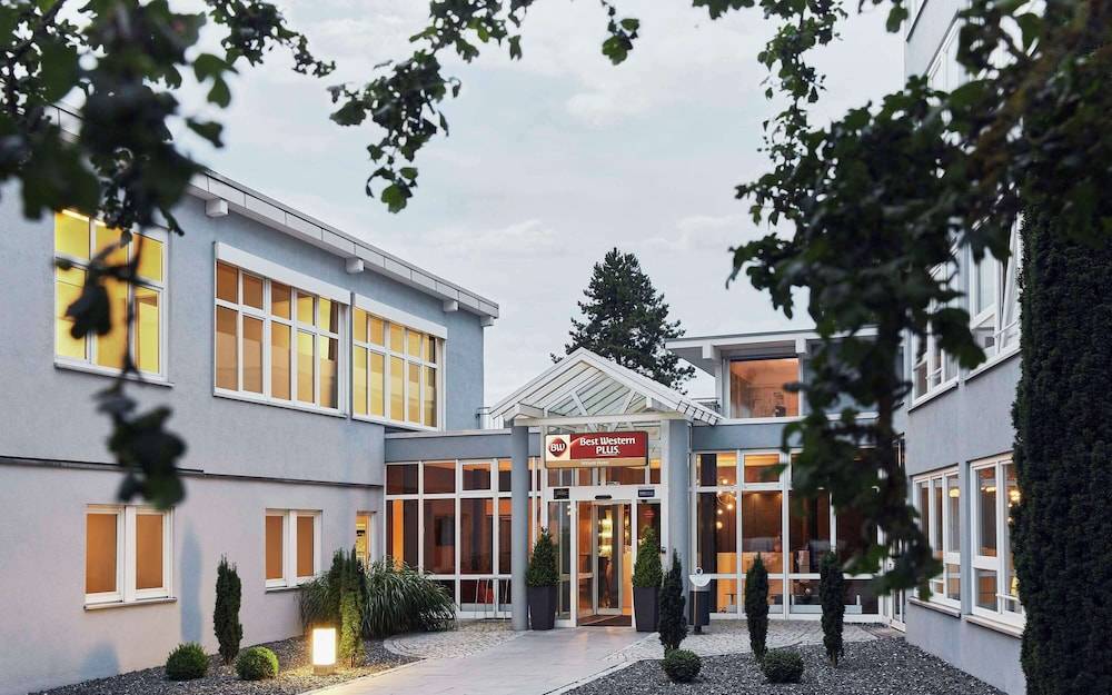 SCOTTY & EMILY Hotel Ulm 1