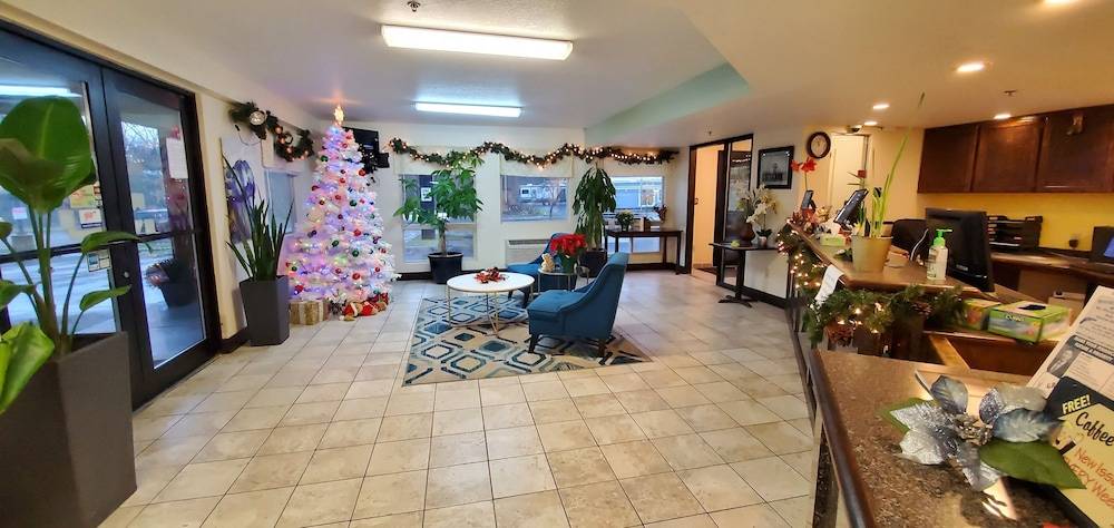Olympic Inn & Suites Port Angeles 2