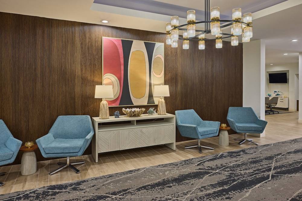 Holiday Inn Express & Suites CHARLESTON DWTN – MEDICAL CTR by IHG 2